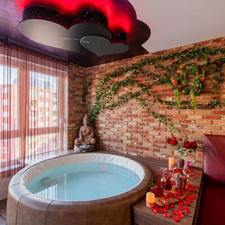 Jacuzzi - Love - Bdsm - Extra Luxury - Ev Chargger - Valentine'S Day - Red Room - Flexible Selfcheckins 28 Zagreb Ngoại thất bức ảnh