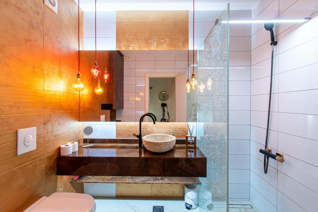 Jacuzzi - Love - Bdsm - Extra Luxury - Ev Chargger - Valentine'S Day - Red Room - Flexible Selfcheckins 28 Zagreb Ngoại thất bức ảnh