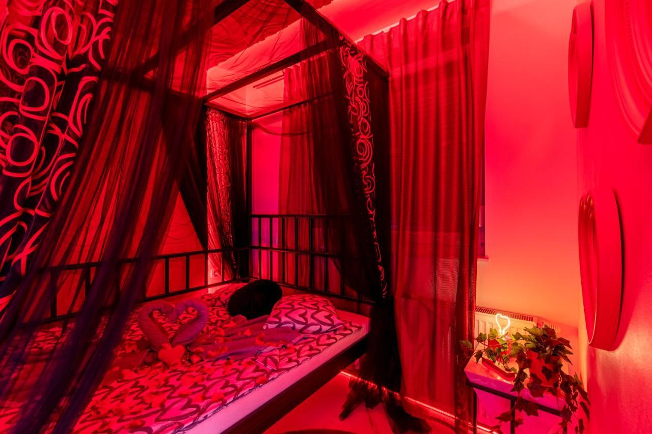 Jacuzzi - Love - Bdsm - Extra Luxury - Ev Chargger - Valentine'S Day - Red Room - Flexible Selfcheckins 28 Zagreb Ngoại thất bức ảnh