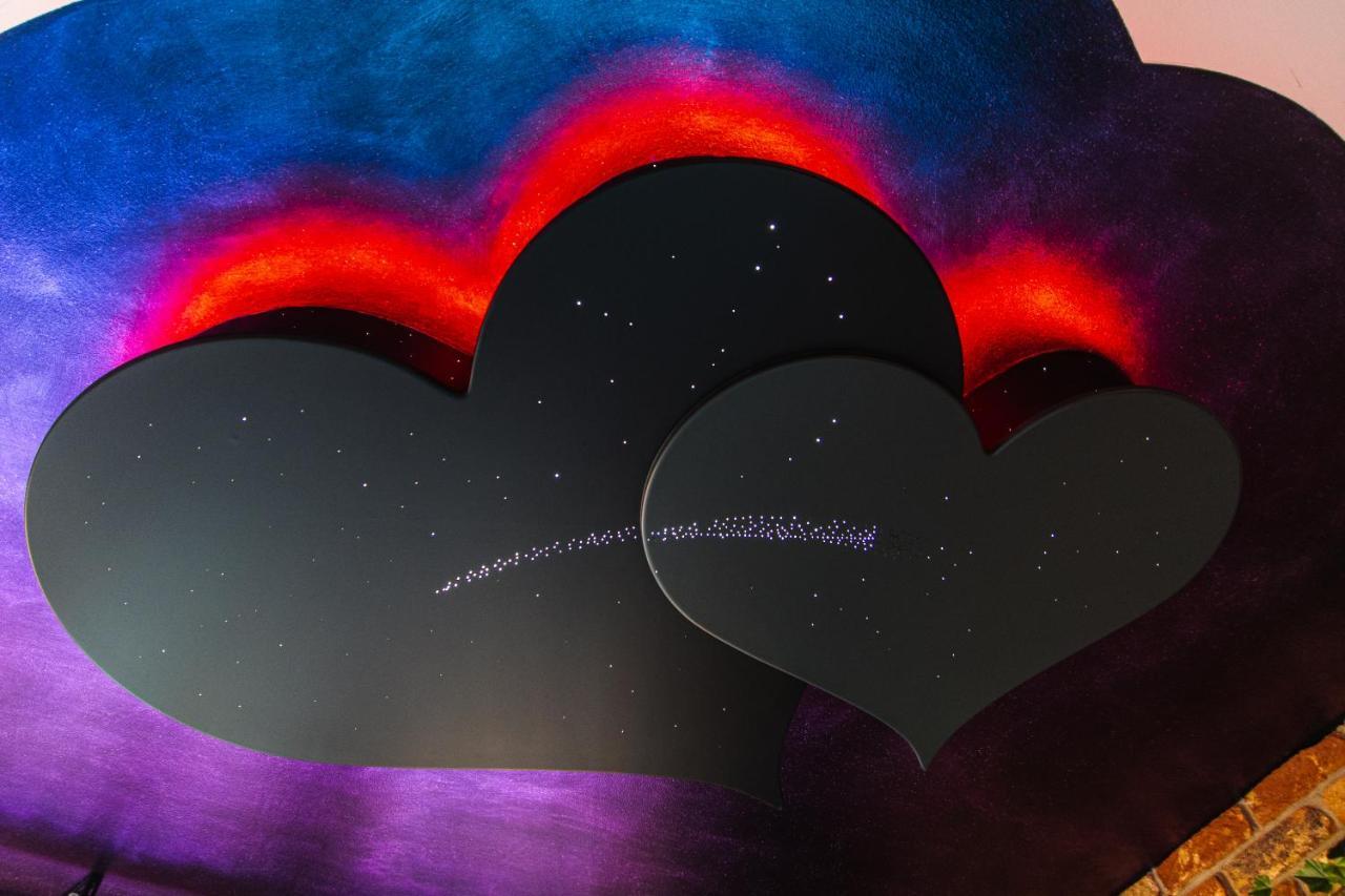 Jacuzzi - Love - Bdsm - Extra Luxury - Ev Chargger - Valentine'S Day - Red Room - Flexible Selfcheckins 28 Zagreb Ngoại thất bức ảnh