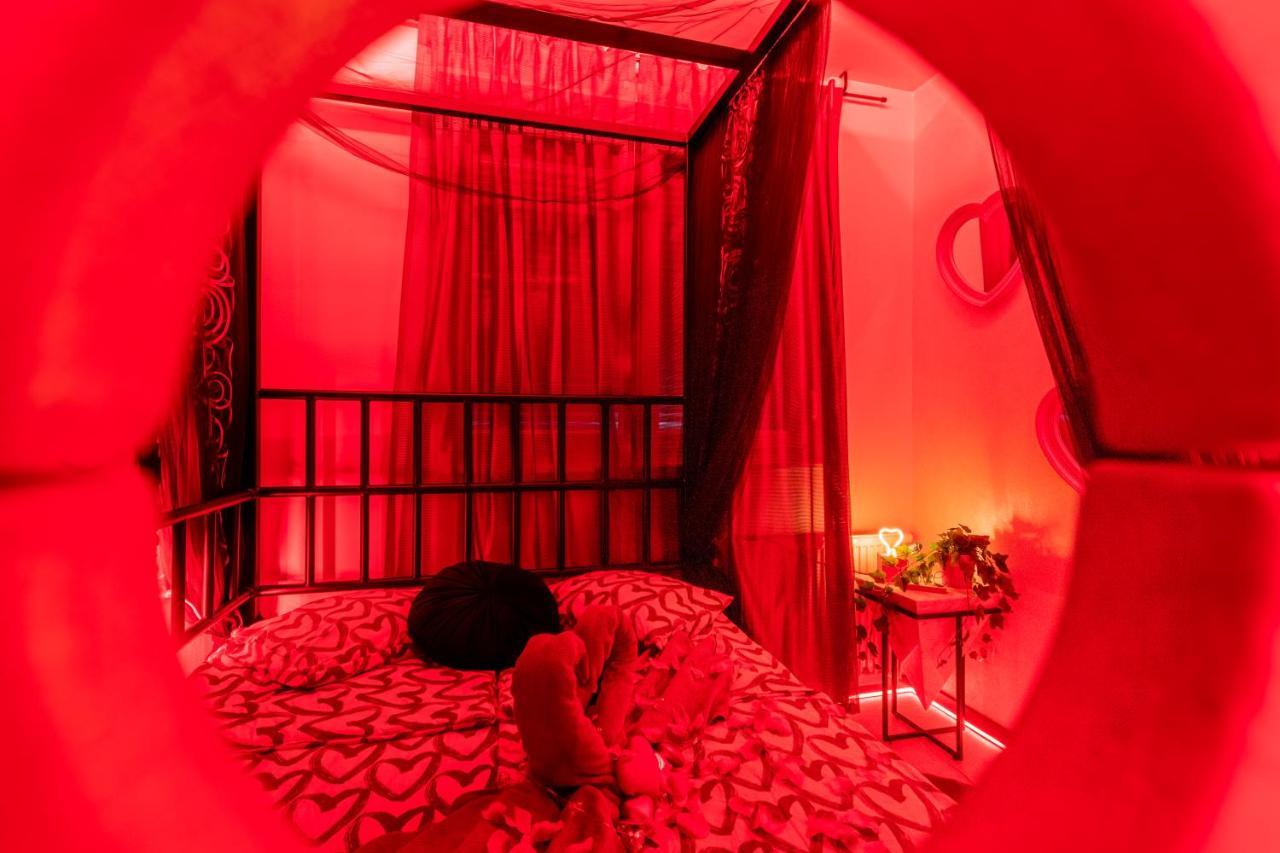 Jacuzzi - Love - Bdsm - Extra Luxury - Ev Chargger - Valentine'S Day - Red Room - Flexible Selfcheckins 28 Zagreb Ngoại thất bức ảnh